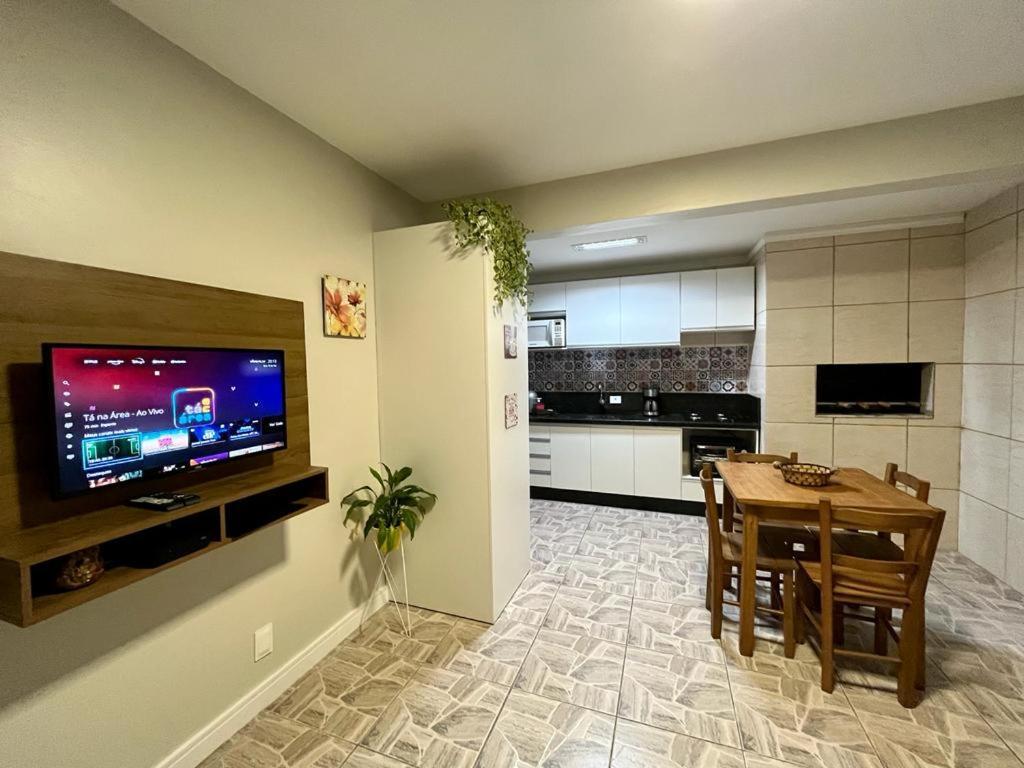 Residencial Bernardo, Meia Quadra Do Trapiche Florianópolis Dış mekan fotoğraf