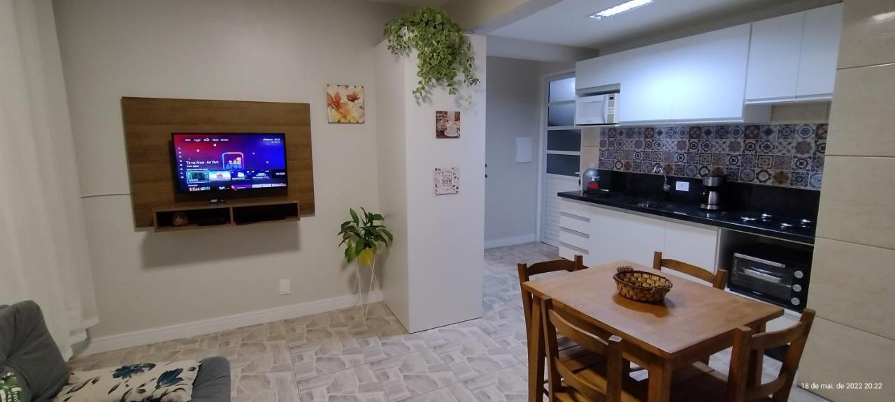 Residencial Bernardo, Meia Quadra Do Trapiche Florianópolis Dış mekan fotoğraf